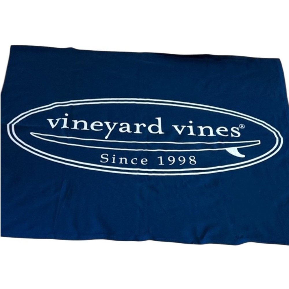 Vineyard Vines Fleece Blanket Unisex Blue Blazer‎ Surfboard Logo Preppy Coastal